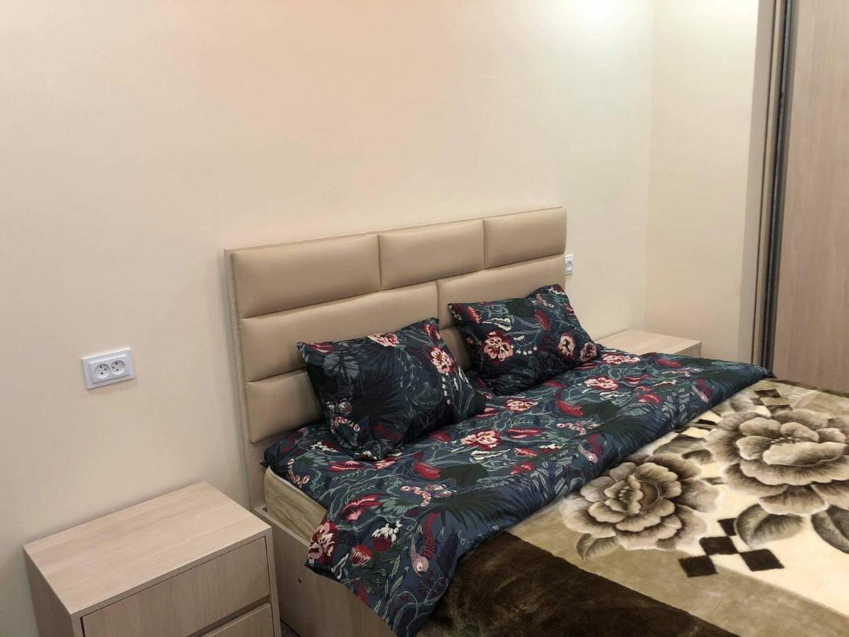 George-Groups Apartment คูทายสิ ภายนอก รูปภาพ