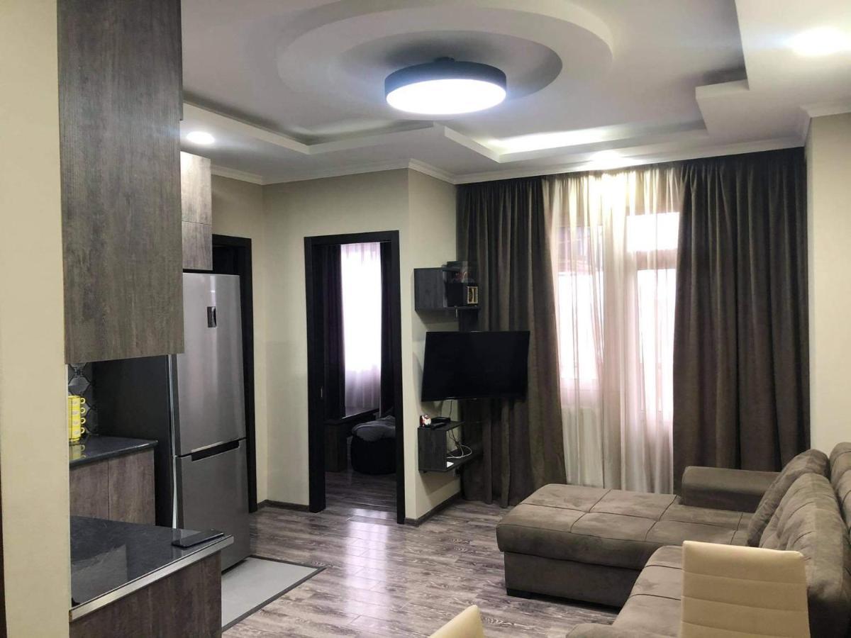 George-Groups Apartment คูทายสิ ภายนอก รูปภาพ