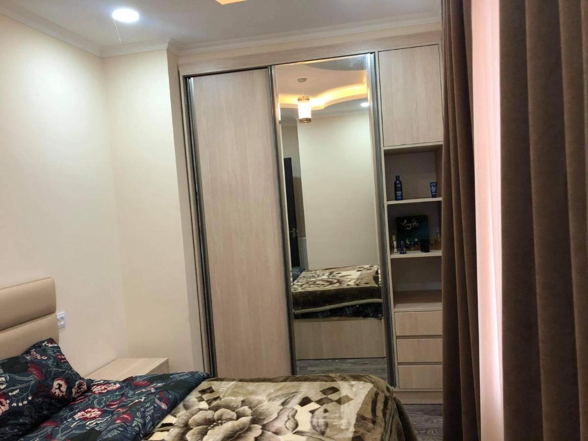 George-Groups Apartment คูทายสิ ภายนอก รูปภาพ