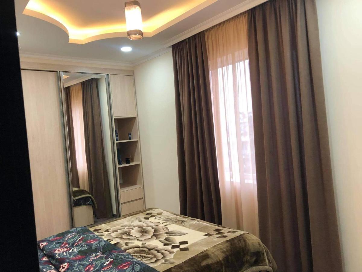 George-Groups Apartment คูทายสิ ภายนอก รูปภาพ